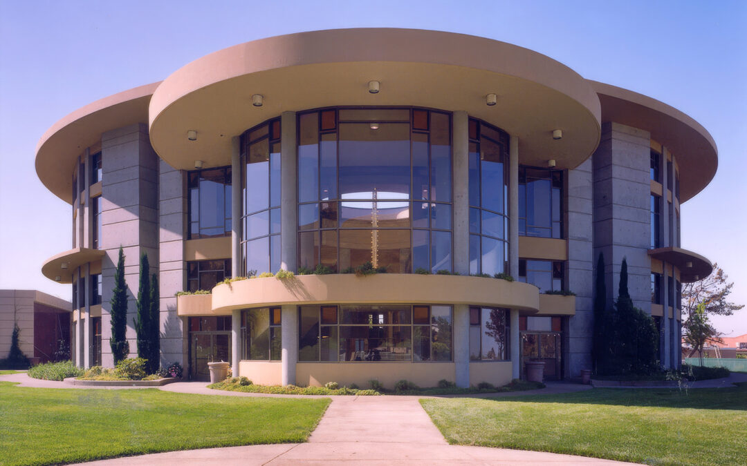 Chapel of the Chimes, Hayward